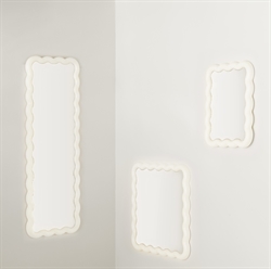 Illu spejl med LED lys 160x55 cm hvid fra Normann Copenhagen