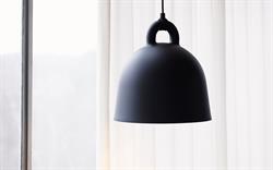 Bell loftlampe sort flere størrelser fra Normann Copenhagen