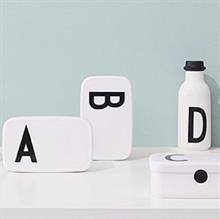 Personlig madkasse fra Design Letters med Arne Jacobsen bogstaver