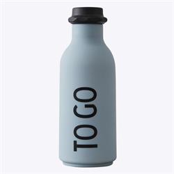 Drikkedunk - drikkeflaske grå To Go Design Letters