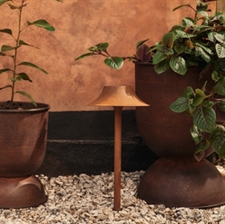 Cortivo Outdoor solcelle lampe i rust fra Ferm Living