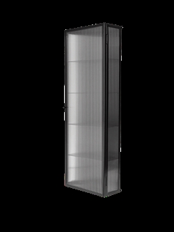 Vægskab med glaslåge i sort  - Haze Reeded Glass høj fra Ferm Living