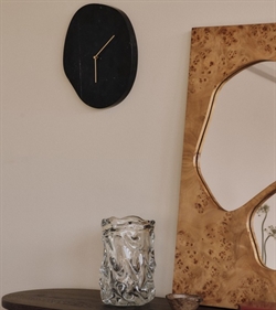 Vægur Melt Wall Clock i sort fra Ferm Living