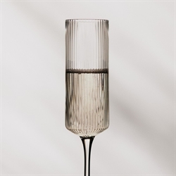 Ripple Champagne Flutes klar 2 stk fra Ferm Living