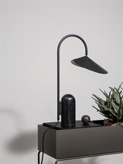 Plantekasse - plant box i  varm grå fra Ferm Living