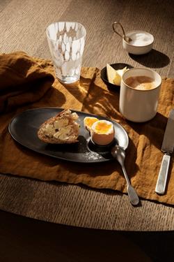 Flow breakfast og tapas tallerken sort fra Ferm Living