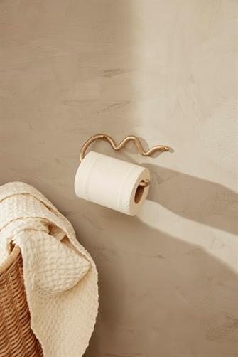 Curvature toiletrulleholder i messing fra Ferm Living