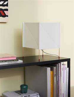 Paper Cube bordlampe fra HAY