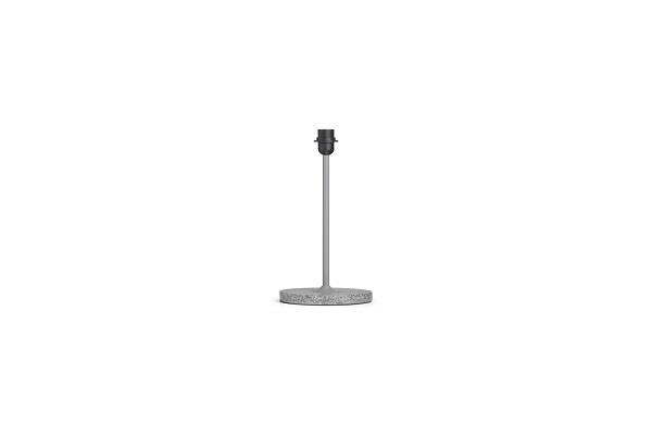 Common Bordlampe base flere farver fra  HAY