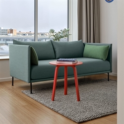 Peas gulvtæppe 140 x 200 mellem grå fra HAY