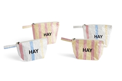 Candy Stripe Wash Bag - toilettaske flere modeller fra HAY