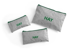 Candy Mono Wash  Bag Flat - taske grå pk3 fra HAY