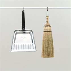 Outdoor Market Dust Pan - fejebakke fra HAY