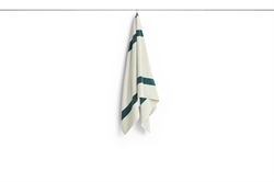 Stripe badehåndklæde 70x140 cm petrol blue fra HAY