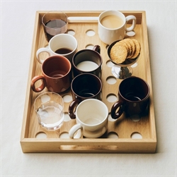 Terrazza Dot bakke 34x46 cm fra HAY 