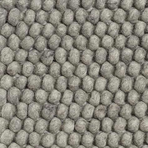 Peas tæppe fra HAY 80x140 mellemgrå