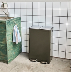 HDSort pedalspand - skraldespand i mørkegrøn fra House Doctor