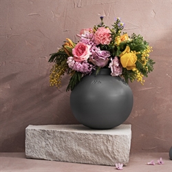 Globo vase H20 i grå fra Kähler