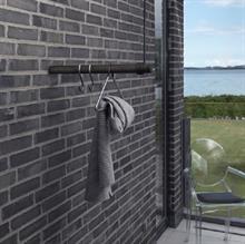 Garderobestang Wall Swing fra LindDNA