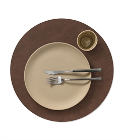 Dækkeserviet cirkel Ø40 cm i recycle læder mørkebrun fra LindDNA