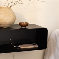 Nelio natbord i sort stål fra Metallbude