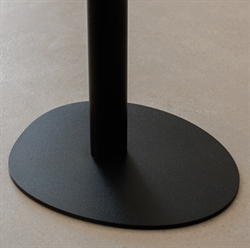 Ivana køkkenrulleholder til bord i sort fra Metallbude