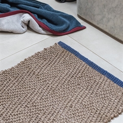 Notes måtte latte 50x80 cm fra Mette Ditmer