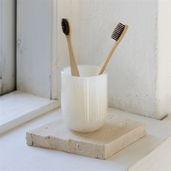 Opal tandbørsteholder i linin fra Mette Ditmer