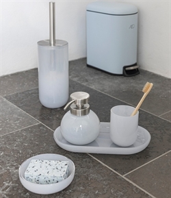 Opal dispenser lav i light blue fra Mette Ditmer