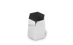 Hexa vase medium i poleret rustfri stål fra Normann Copenhagen
