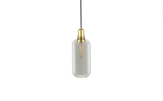 Amp loftlampe large messing og smoke farve fra Normann Copenhagen