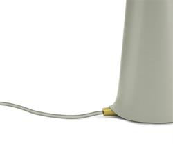 Shelter bordlampe i limestone fra Normann Copenhagen