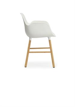 Form armstol hvid/eg fra Normann Copenhagen