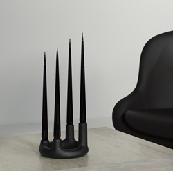Trin lysestage i sort fra Normann Copenhagen