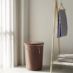 Hide vasketøjskurv creme fra Normann Copenhagen