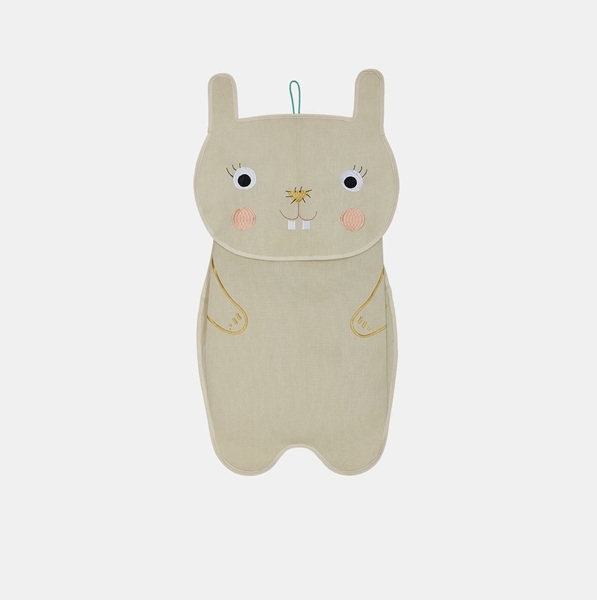 Darling vægopbevaring bjørn offwhite fra OYOY