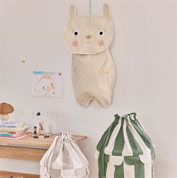 Darling vægopbevaring bjørn offwhite fra OYOY