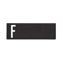 Personlig penalhus fra Design Letters F