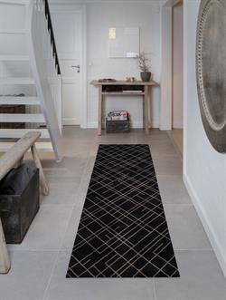Dørmåtte - Løber Lines sort og sand 67x150 cm fra Tica Copenhagen