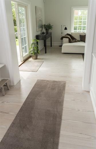 Dørmåtte sand/beige Uni Colour 67x150 cm fra Tica Copenhagen
