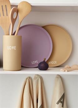 Favorit tallerken / bakke - HYGGE i beige fra Design Letters