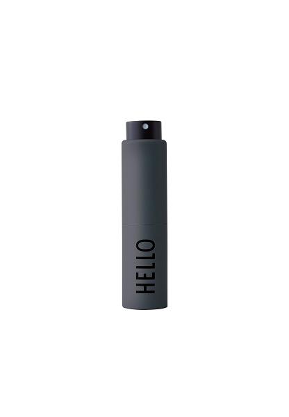 Take Care Håndsprit dispenser sprayflaske i grå HELLO fra Design Letters