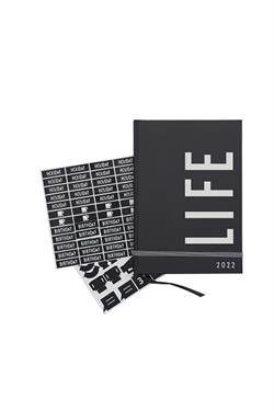 Kalender - bogkalender LIFE 2021 sort A5 Design Letters