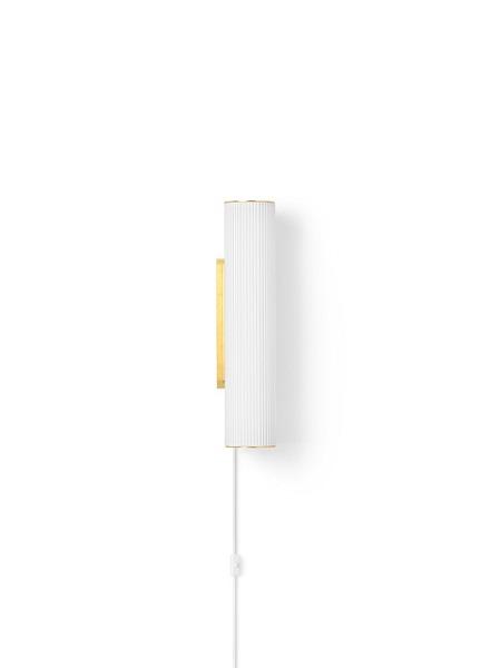 Vuelta Wall lamp 40 - væglampe i hvid/messing fra Ferm Living