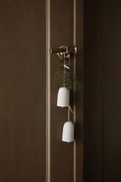 Bell keramisk klokker - ornament fra Ferm Living