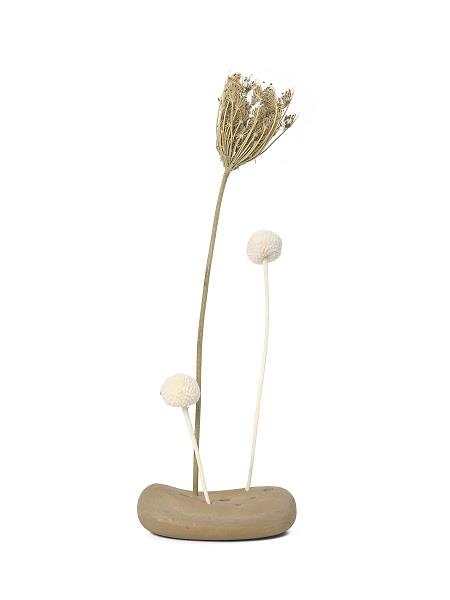 Vanitas Flower Stone - sten vase fra Ferm Living