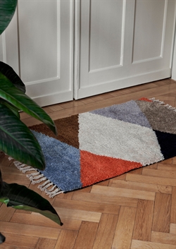 Harlequin Knotted Rug - gulvtæppe fra Ferm Living