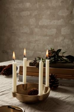 Bowl lysestage i messing small fra Ferm Living
