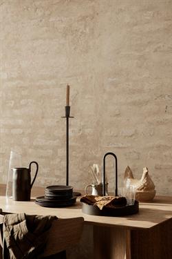 Grip Tray - bakke med håndtag i sort fra Ferm Living