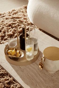 Grip Tray - bakke med håndtag i cashmere fra Ferm Living